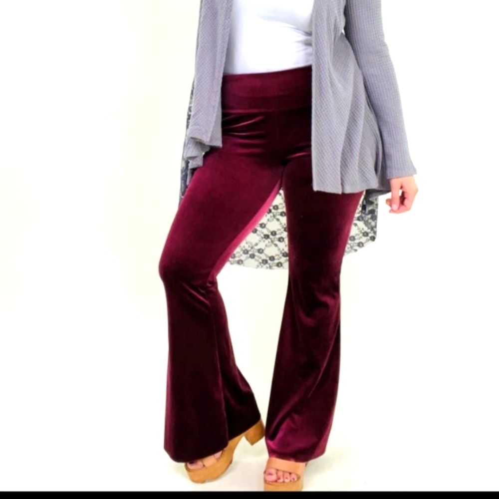 UnicornTribe NWOT Velvet Flares Sz 6